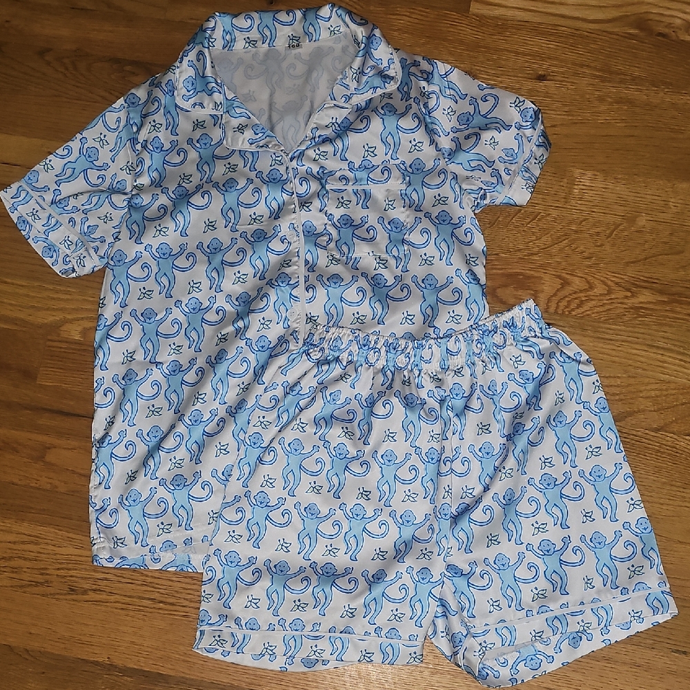 Girls Silky Blue and White Monkey Kids Pajamas.  EUC.
